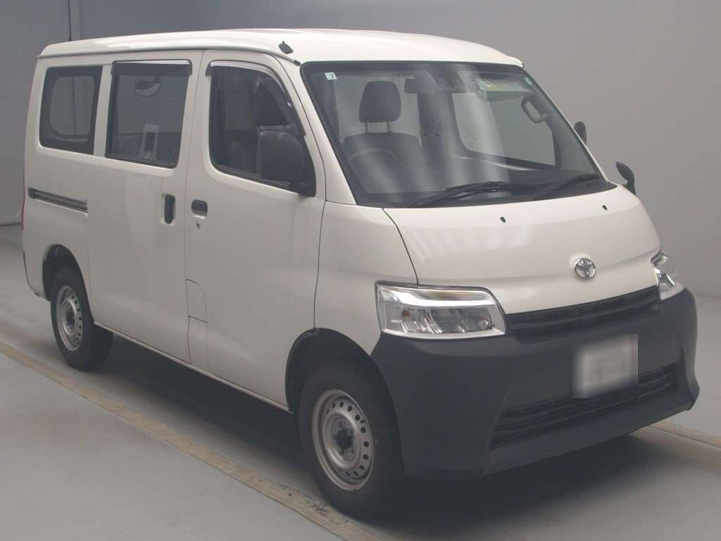 2022 Toyota Townace Van S403M[2]