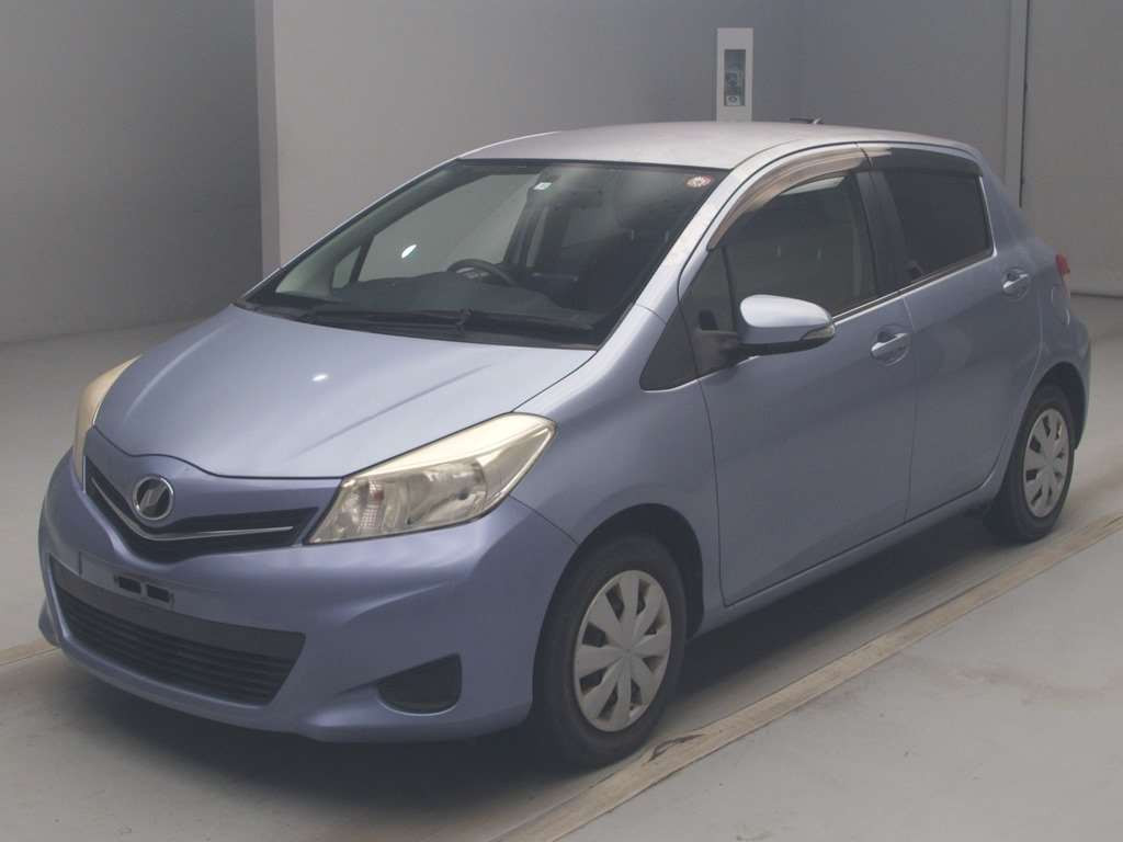 2011 Toyota Vitz NSP130[0]