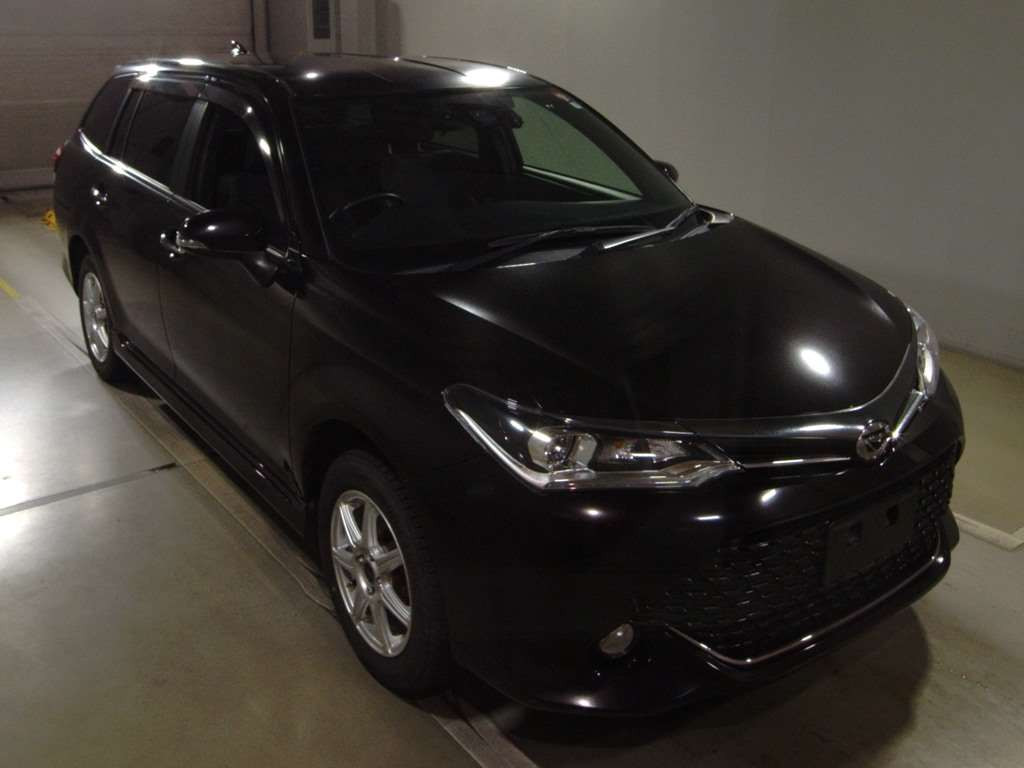 2015 Toyota Corolla Fielder NZE164G[2]