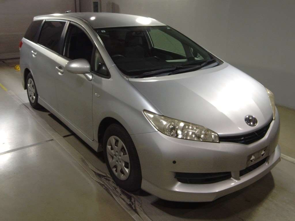 2011 Toyota Wish ZGE20G[2]