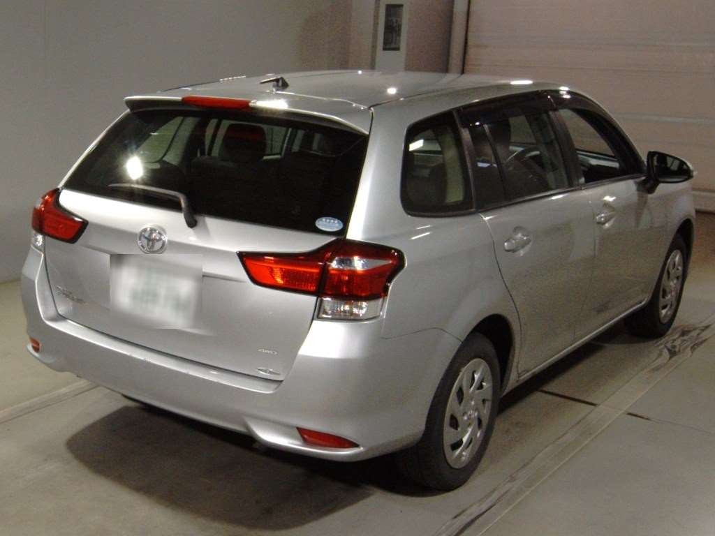 2018 Toyota Corolla Fielder NZE164G[1]