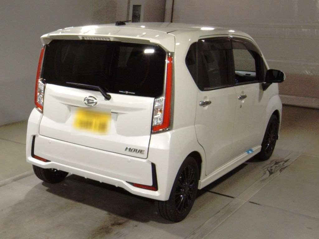 2016 Daihatsu Move LA150S[1]