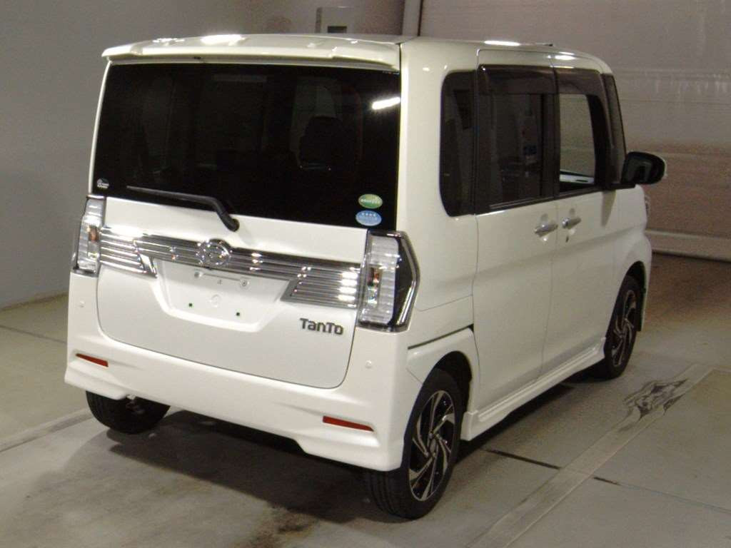 2019 Daihatsu Tanto LA600S[1]