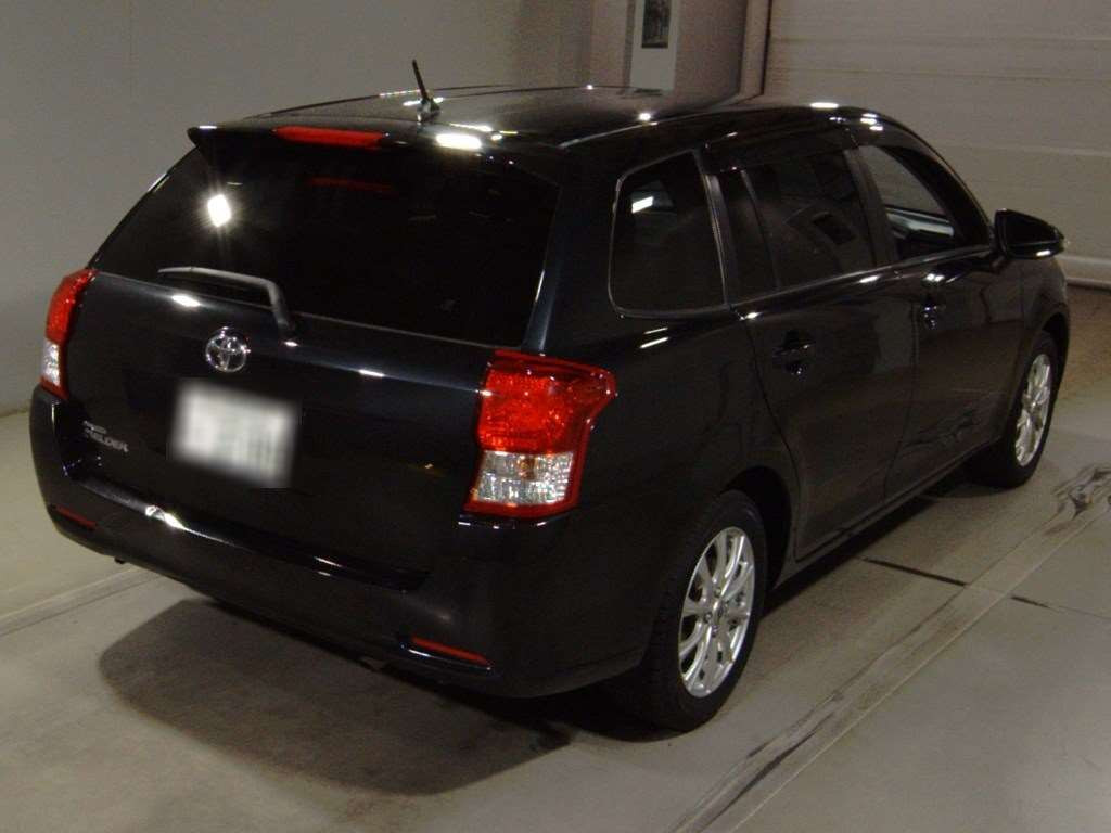 2012 Toyota Corolla Fielder NZE161G[1]