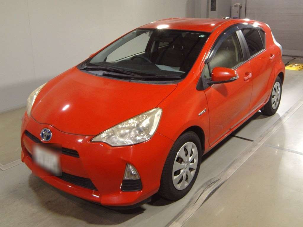 2012 Toyota Aqua NHP10[0]