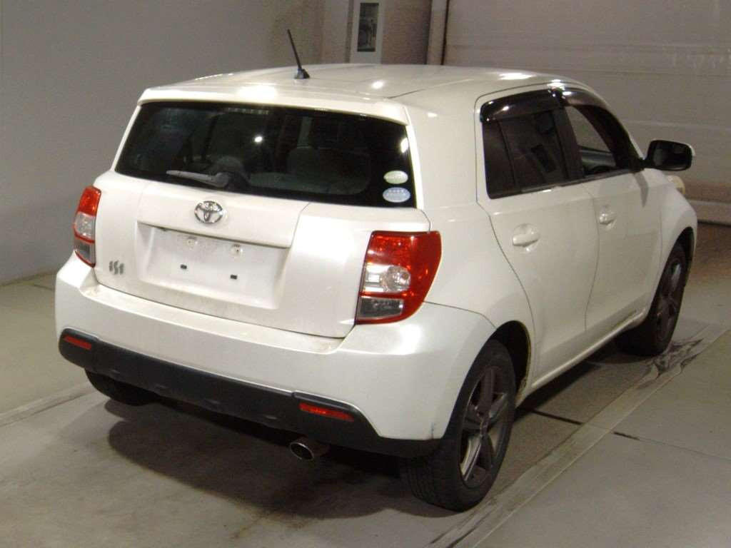 2007 Toyota IST NCP115[1]