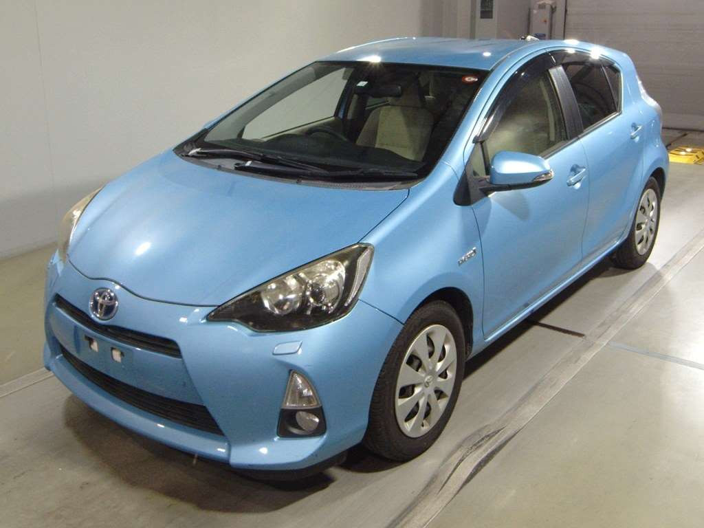 2012 Toyota Aqua NHP10[0]