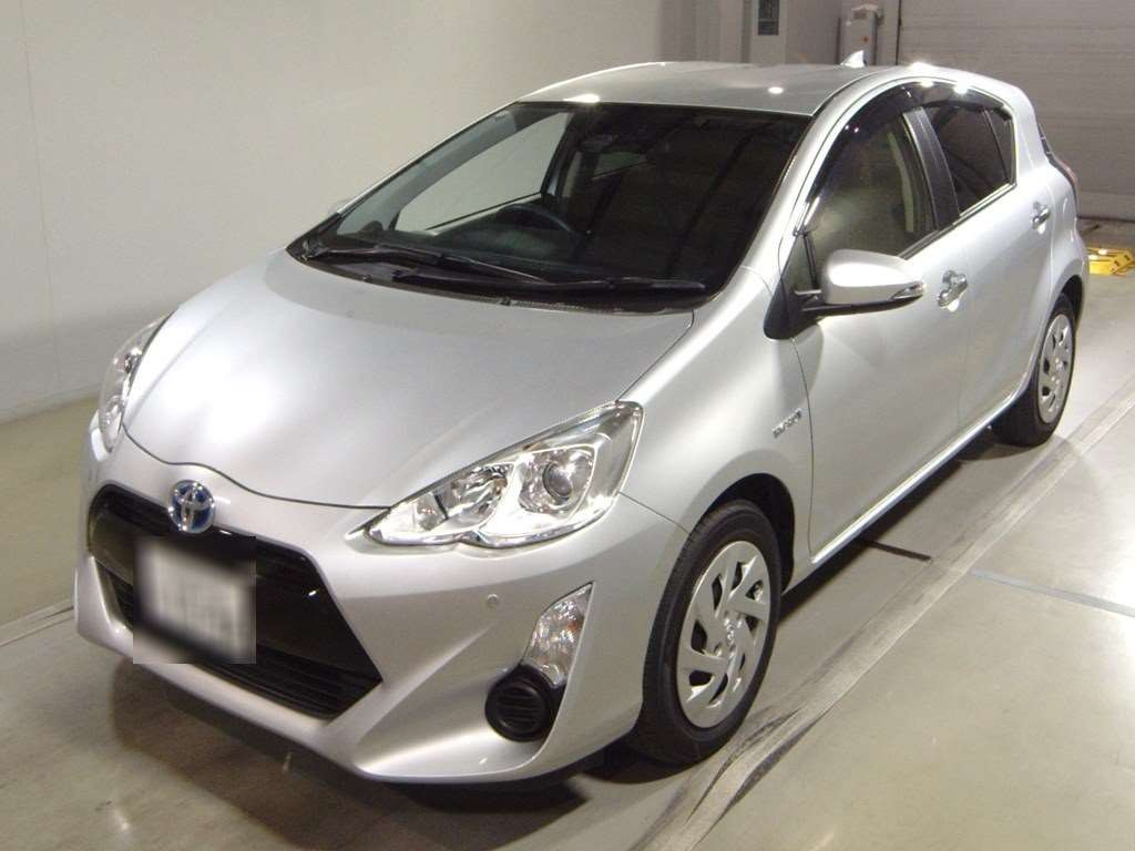 2016 Toyota Aqua NHP10[0]