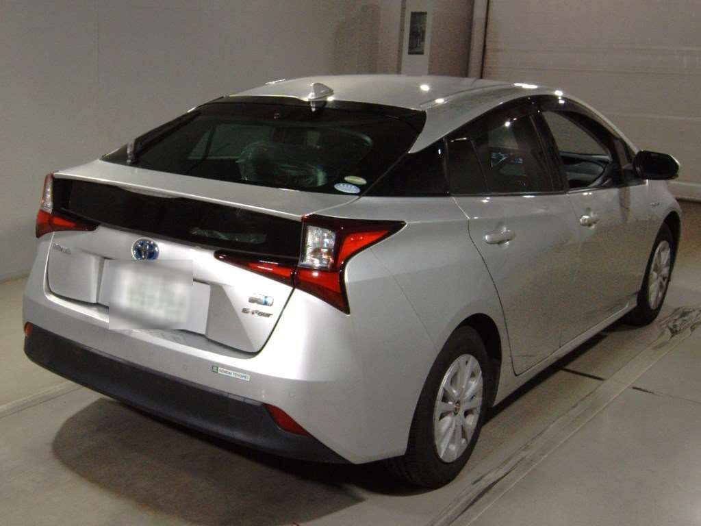 2019 Toyota Prius ZVW55[1]