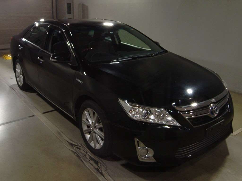 2013 Toyota Camry AVV50[2]