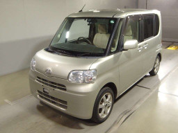 2012 Daihatsu Tanto