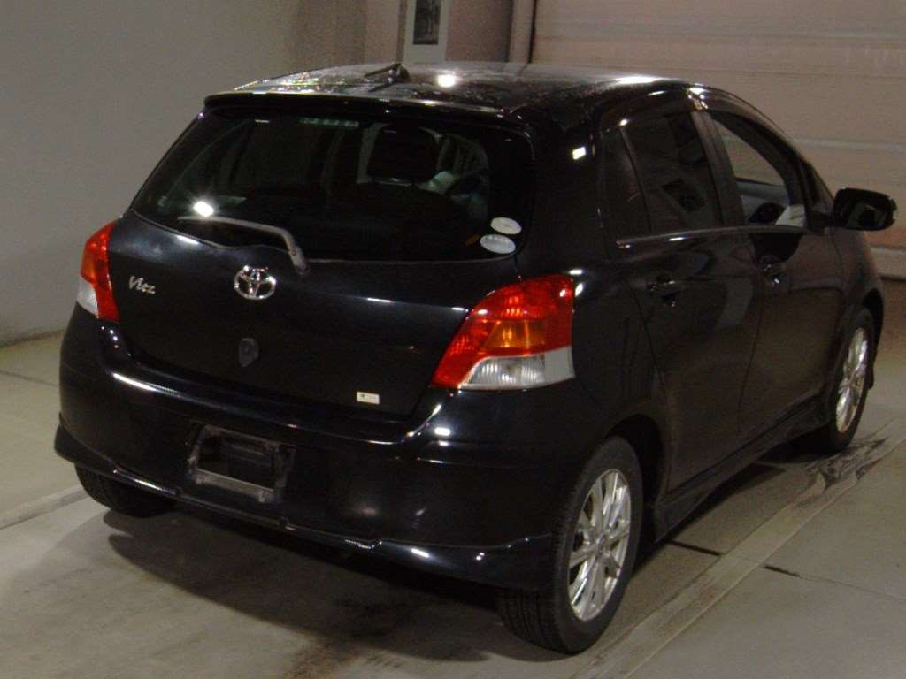 2008 Toyota Vitz SCP90[1]