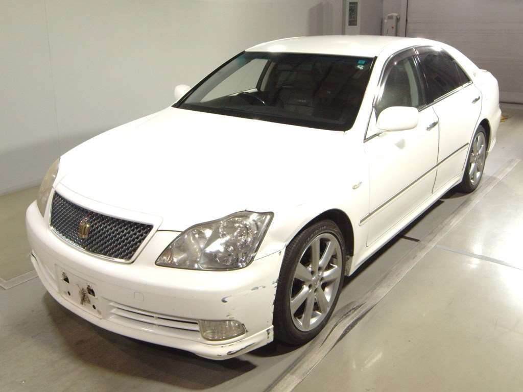 2005 Toyota Crown GRS182[0]