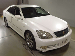 2005 Toyota Crown