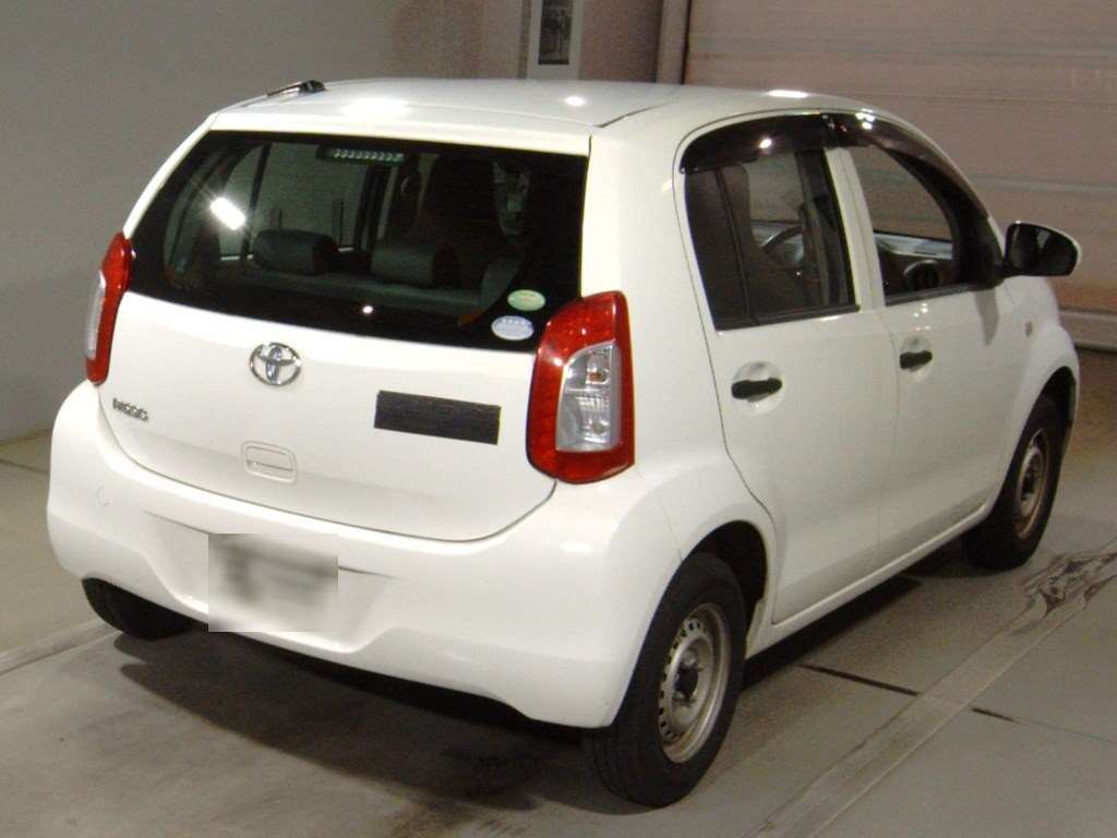 2015 Toyota Passo KGC30[1]