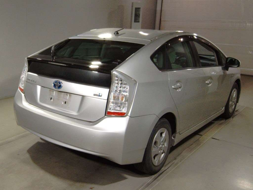 2009 Toyota Prius ZVW30[1]