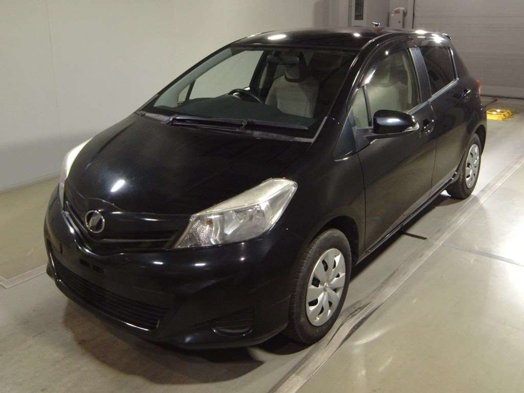 2013 Toyota Vitz KSP130[0]