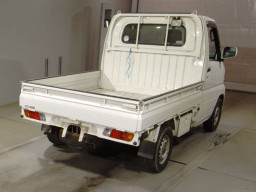 2004 Nissan Clipper Truck