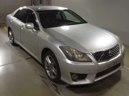 2010 Toyota Crown