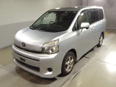 2011 Toyota Voxy