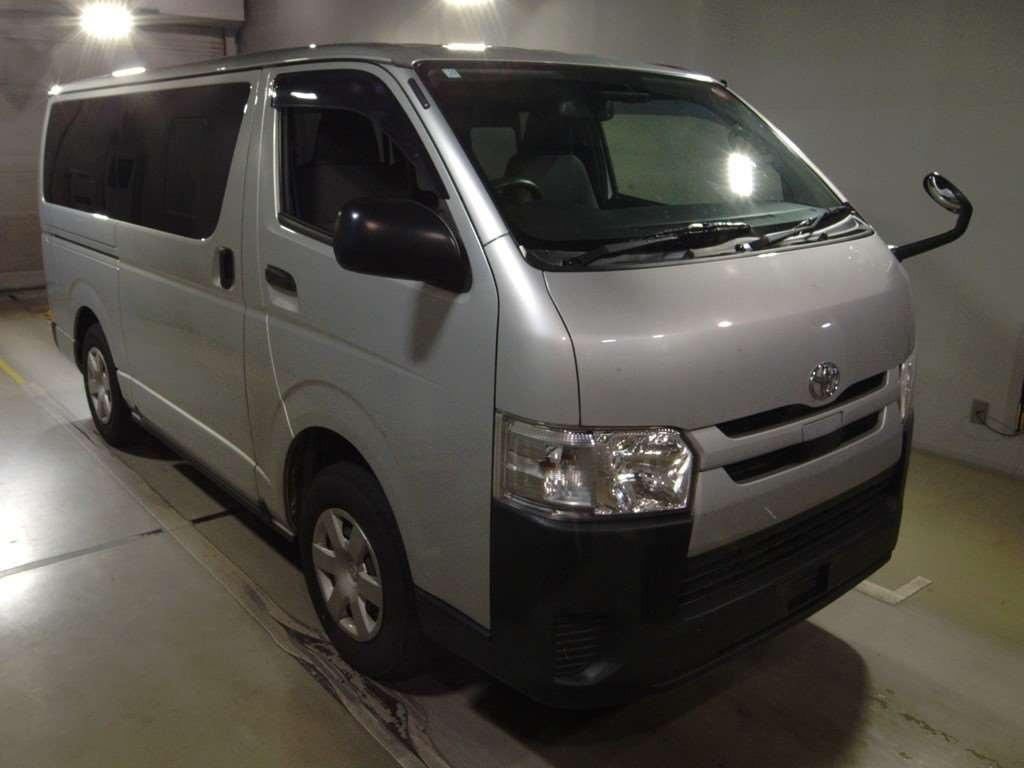 2019 Toyota Hiace Van GDH206V[2]