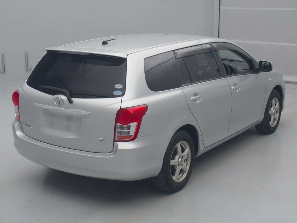 2010 Toyota Corolla Fielder NZE141G[1]