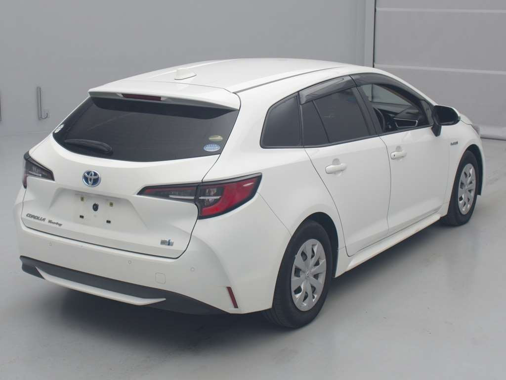 2019 Toyota Corolla Touring Wagon ZWE211W[1]