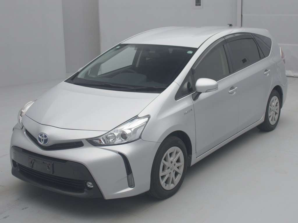 2015 Toyota Prius alpha ZVW41W[0]