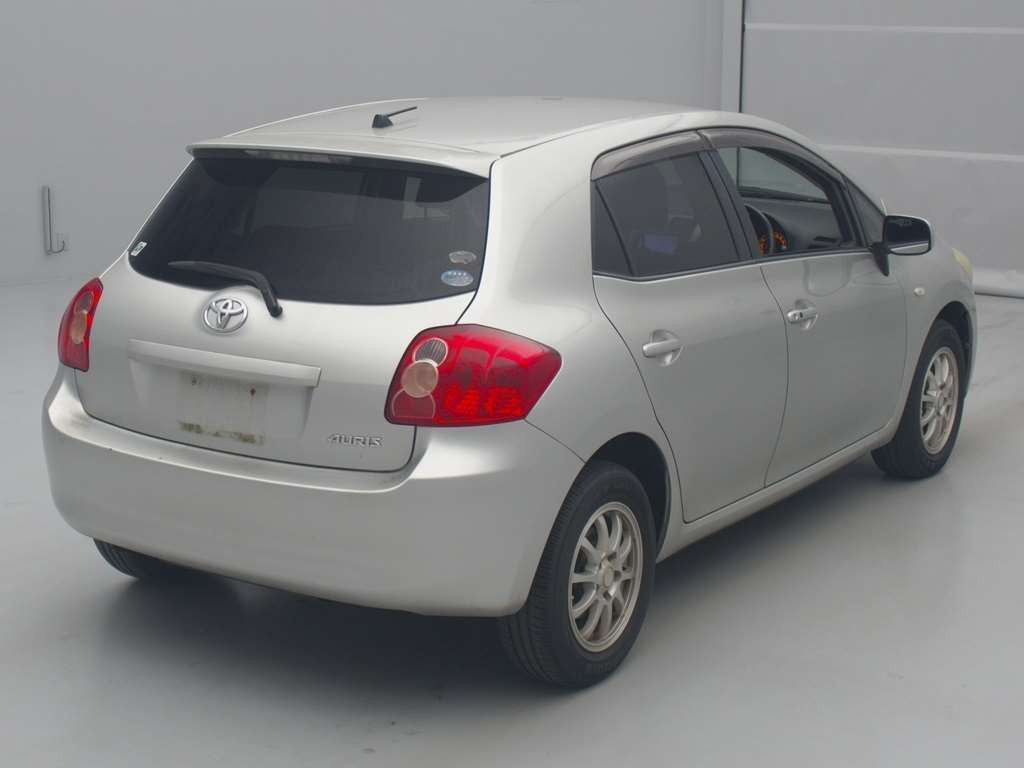 2007 Toyota Auris ZRE154H[1]