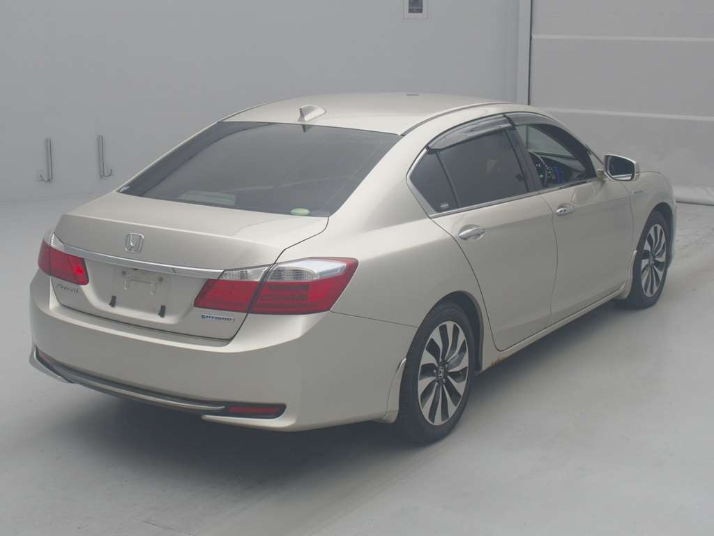 2013 Honda Accord Hybrid CR6[1]