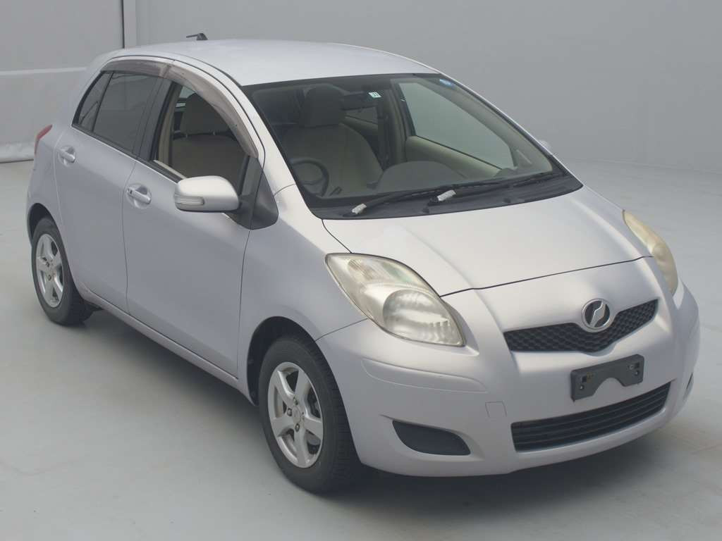 2009 Toyota Vitz KSP90[2]