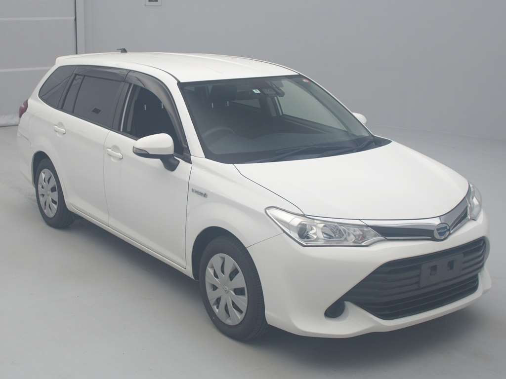 2017 Toyota Corolla Fielder NKE165G[2]