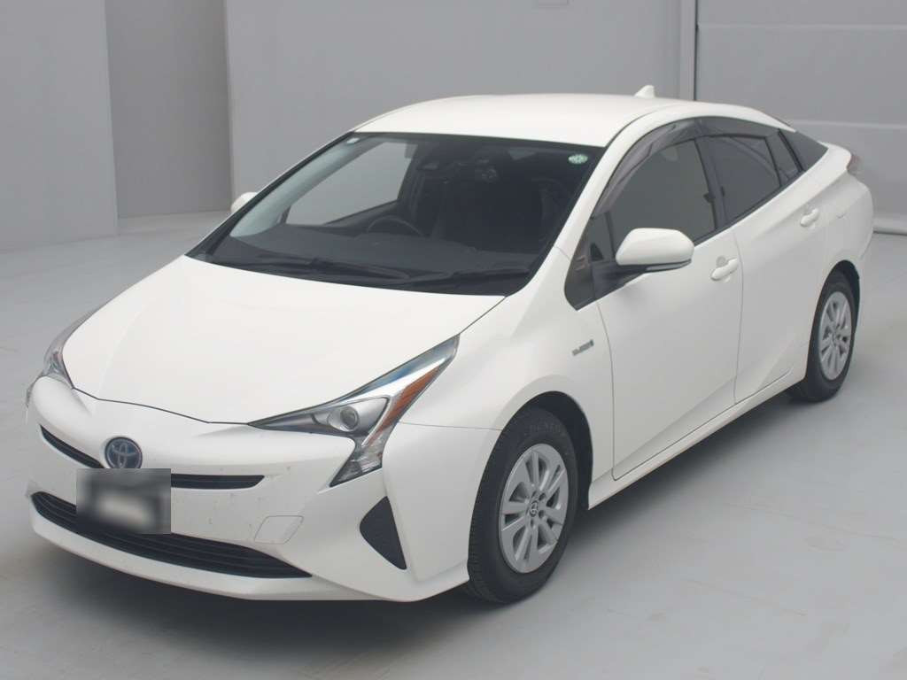 2018 Toyota Prius ZVW55[0]