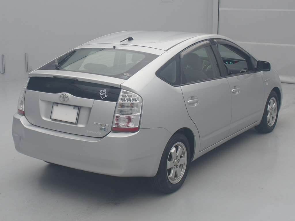 2010 Toyota Prius NHW20[1]