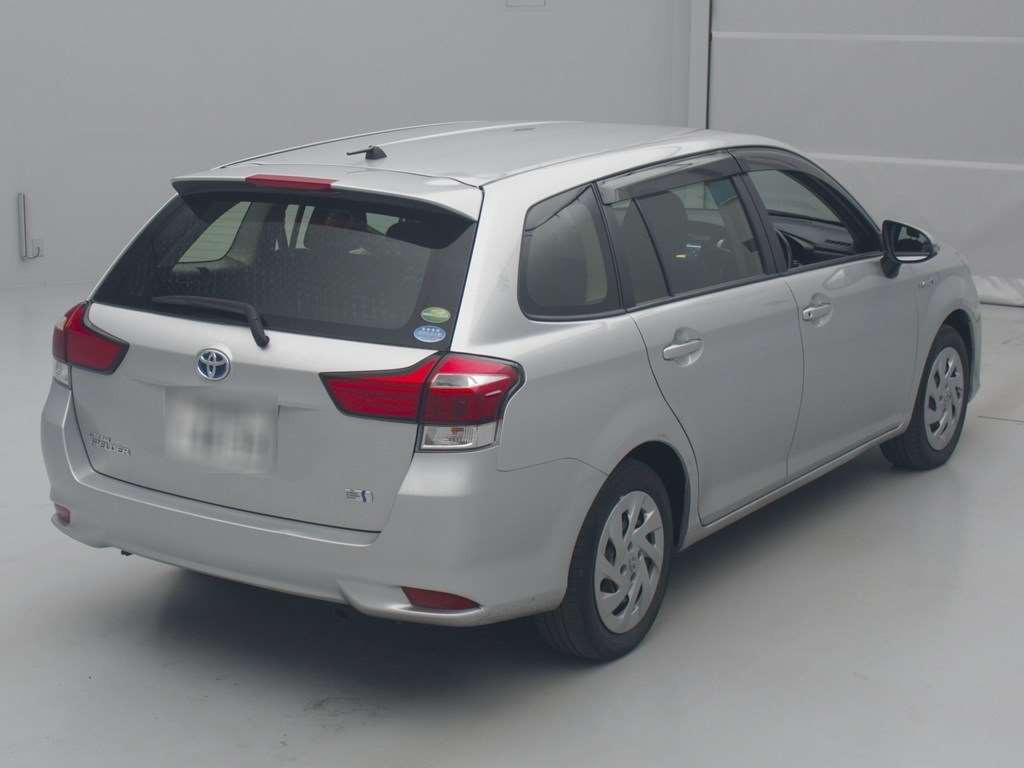 2019 Toyota Corolla Fielder NKE165G[1]