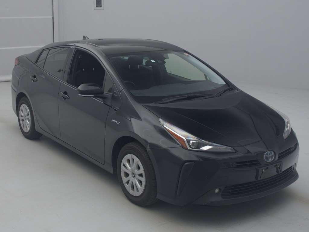 2019 Toyota Prius ZVW55[2]