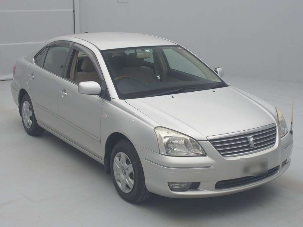 2004 Toyota Premio ZZT240[2]