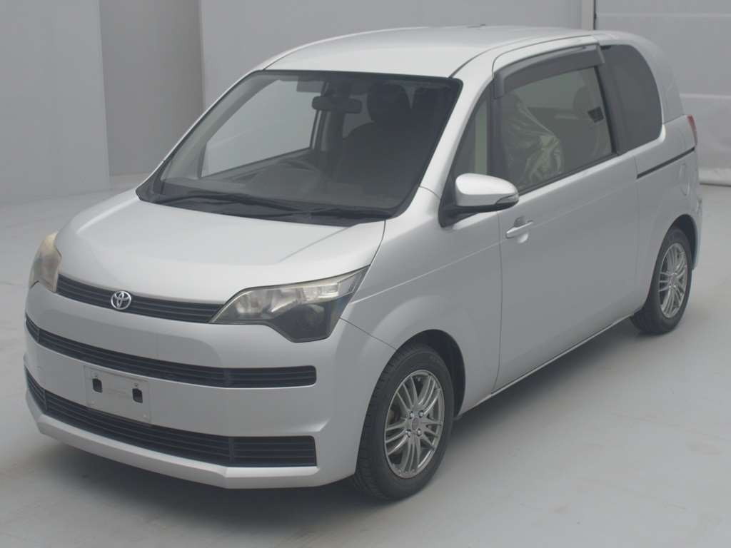 2013 Toyota Spade NCP141[0]