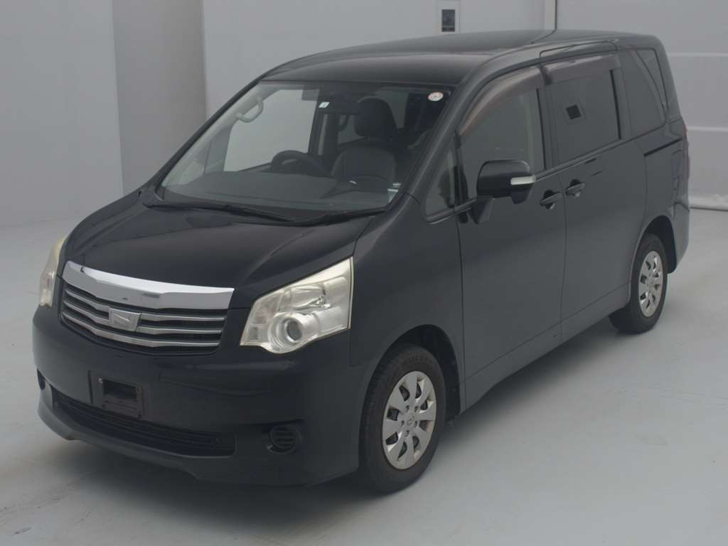 2010 Toyota Noah ZRR75G[0]