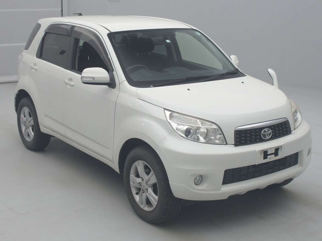 2012 Toyota Rush J210E[2]