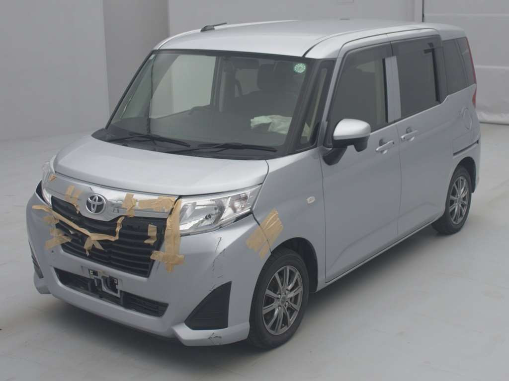 2017 Toyota Roomy M910A[0]