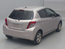 2011 Toyota Vitz