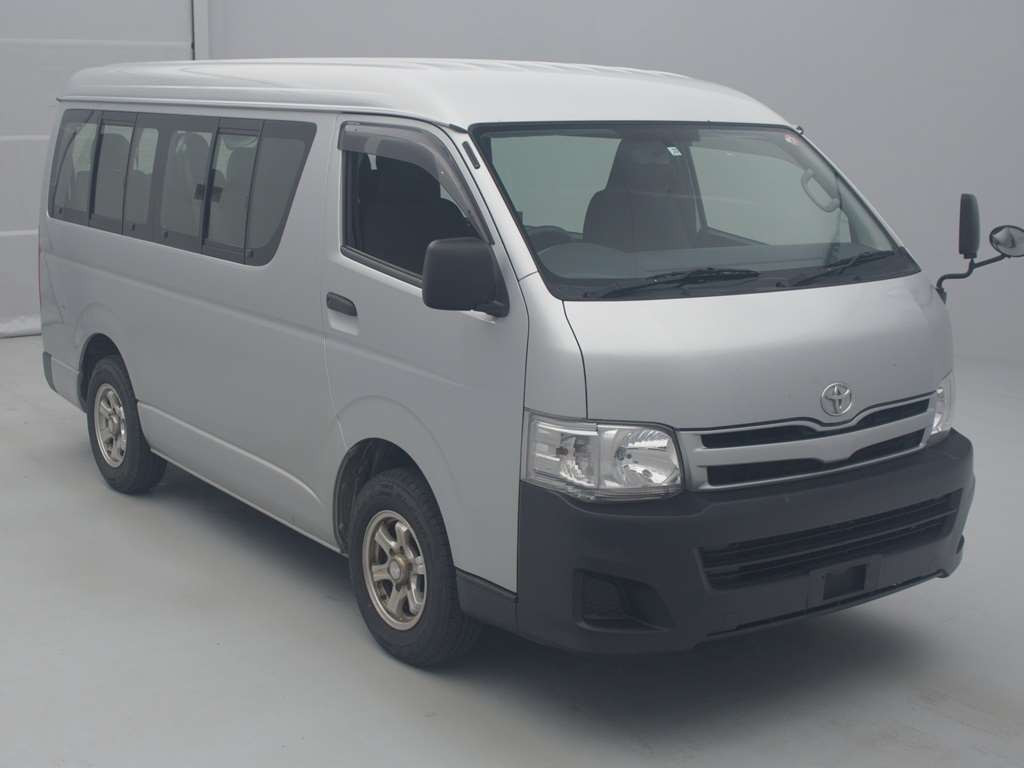 2011 Toyota Hiace Wagon TRH219W[2]