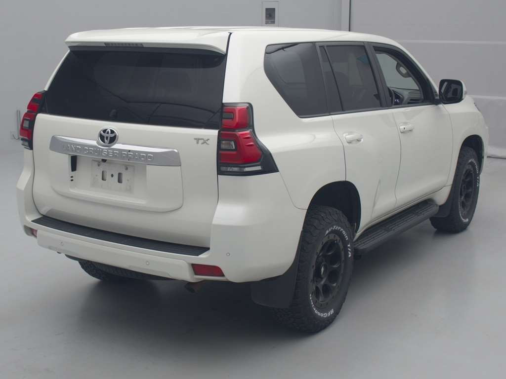 2019 Toyota Land Cruiser Prado GDJ150W[1]