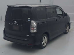 2010 Toyota Voxy