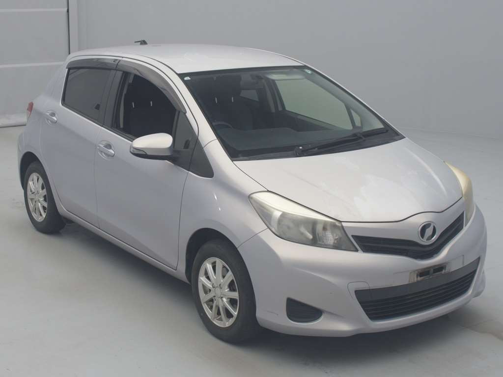 2012 Toyota Vitz NSP130[2]