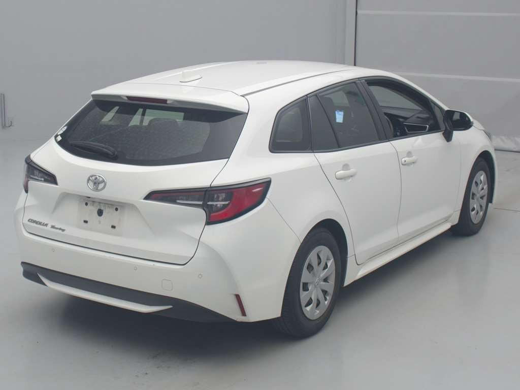 2019 Toyota Corolla Touring Wagon ZRE212W[1]