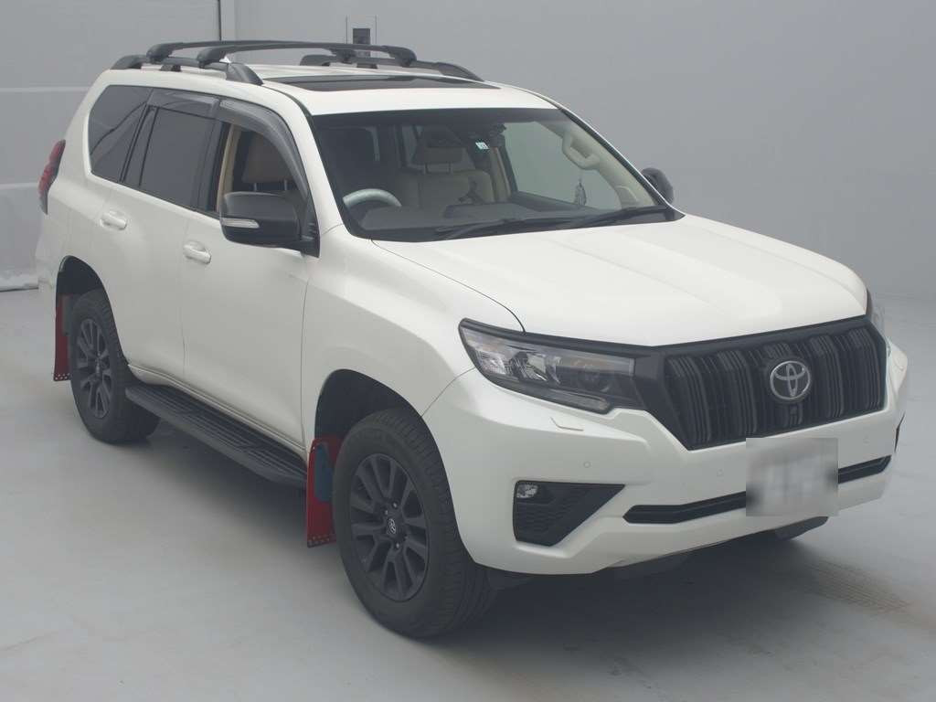 2022 Toyota Land Cruiser Prado GDJ150W[2]