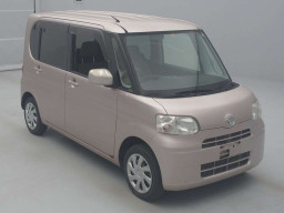 2011 Daihatsu Tanto