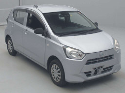 2017 Daihatsu Mira es